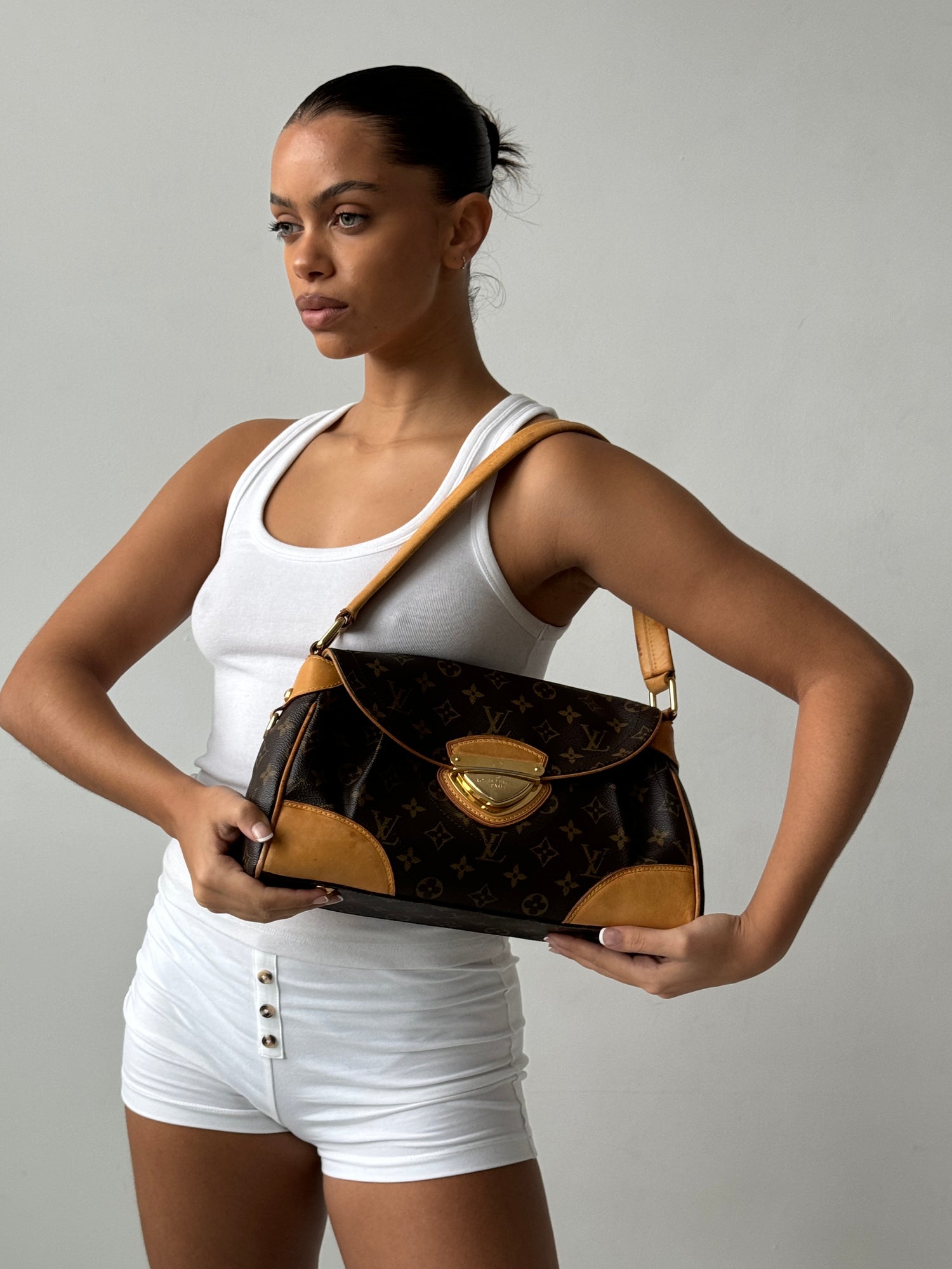 Louis Vuitton Beverly MM Handbag (2008)